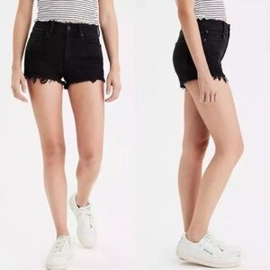 American Eagle Black Hi-Waist Shortie with Lace Pocket Size 4